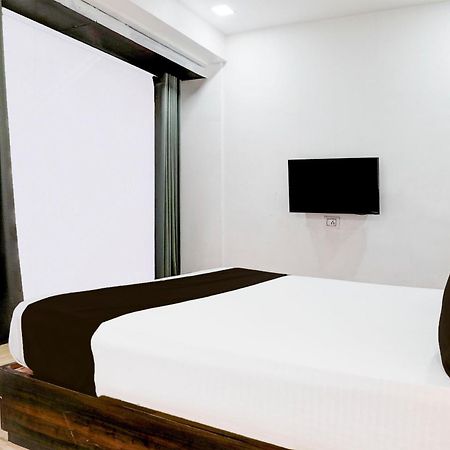 Super Hotel O Vip Road Formerly Hotel Lotus 苏拉特 外观 照片