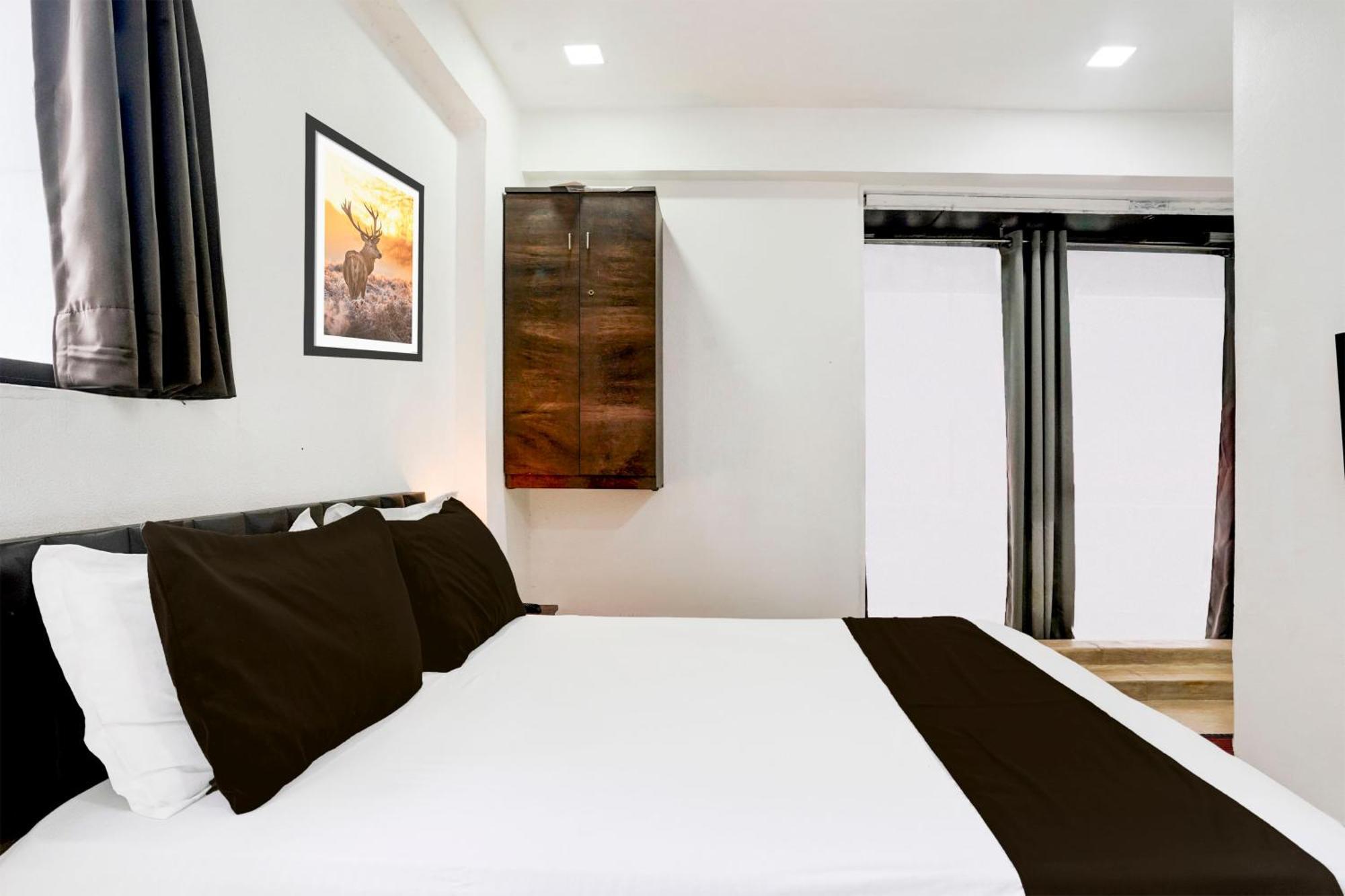 Super Hotel O Vip Road Formerly Hotel Lotus 苏拉特 外观 照片