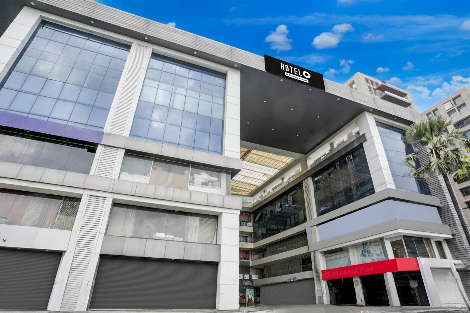 Super Hotel O Vip Road Formerly Hotel Lotus 苏拉特 外观 照片